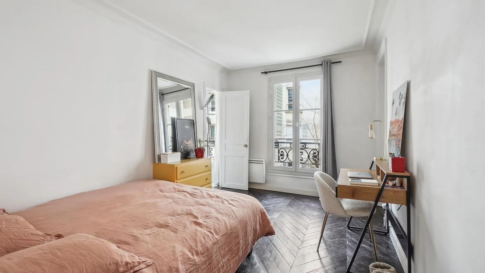 Authentique 4 Personnes By Weekome Apartman *